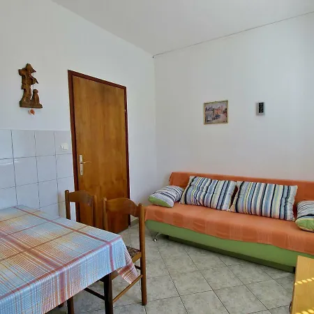 Danijela Apartment Lopar